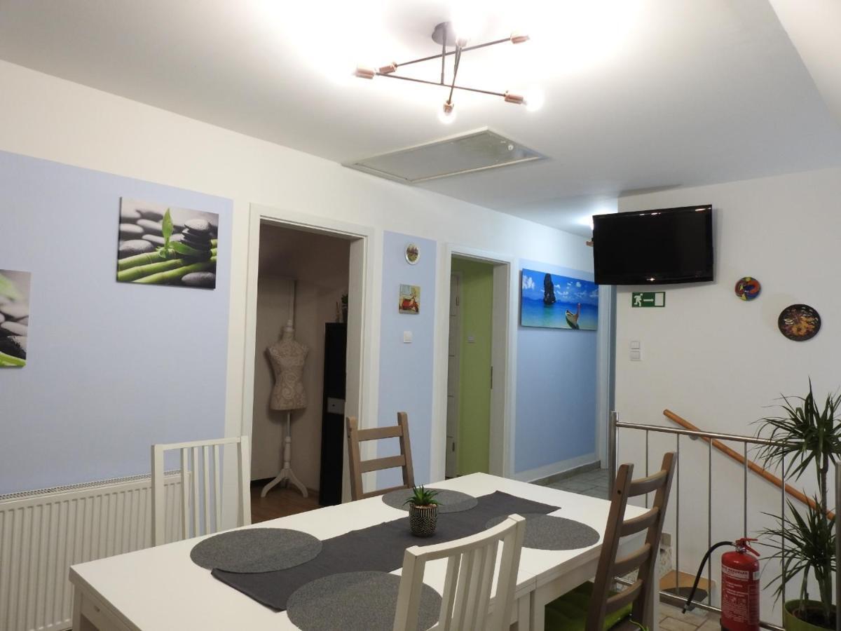 Woldo Vendeghaz Apartment